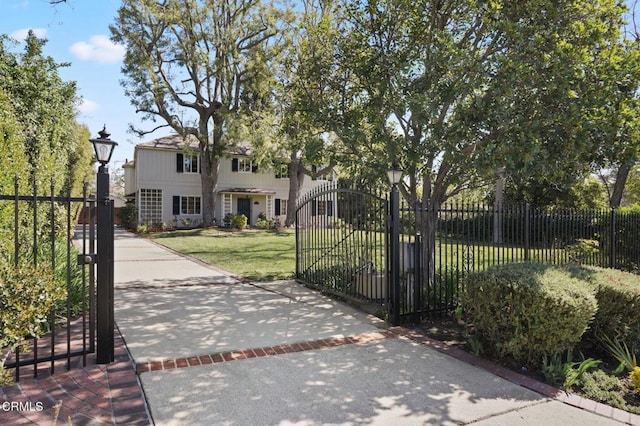 980 El Campo Dr, Pasadena, CA 91107 - view of gate