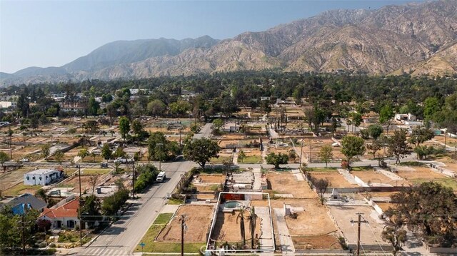 1085 E Mendocino St, Altadena, CA 91001