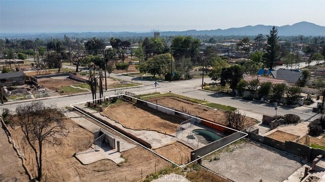 1085 E Mendocino St, Altadena, CA 91001
