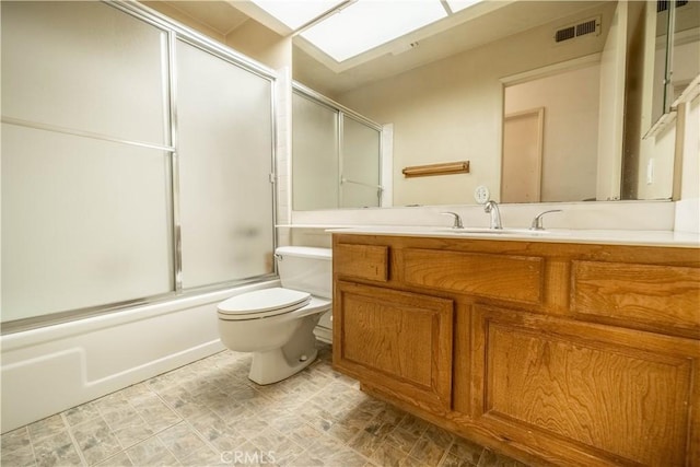 3 Bonanza Ct, Pomona, CA 91766 - full bathroom featuring vanity, enclosed tub / shower combo, and a skylight