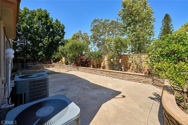 524 S Petunia St, La Habra, CA 90631 - fenced backyard with a patio