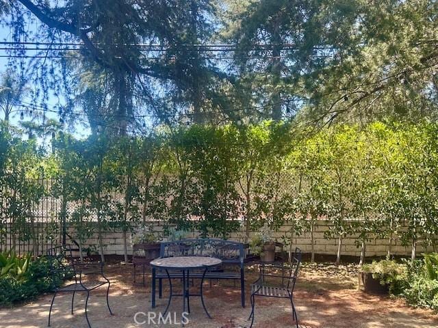 13621 Erwin St, Van Nuys, CA 91401 - view of patio / terrace