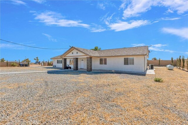 11727 Lamont Ct, Oak Hills, CA 92344 - photo 4