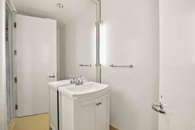 165 6th Ave Unit 2504, San Diego, CA 92101 - bathroom with vanity