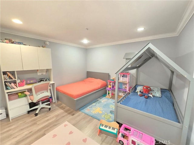 612 N Columbus Ave Unit 101, Glendale, CA 91203 - bedroom with light wood-style flooring, crown molding, and recessed lighting