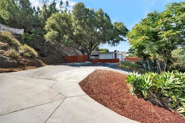 4224 Bancroft Ln, Mesa, CA 91941 - view of yard