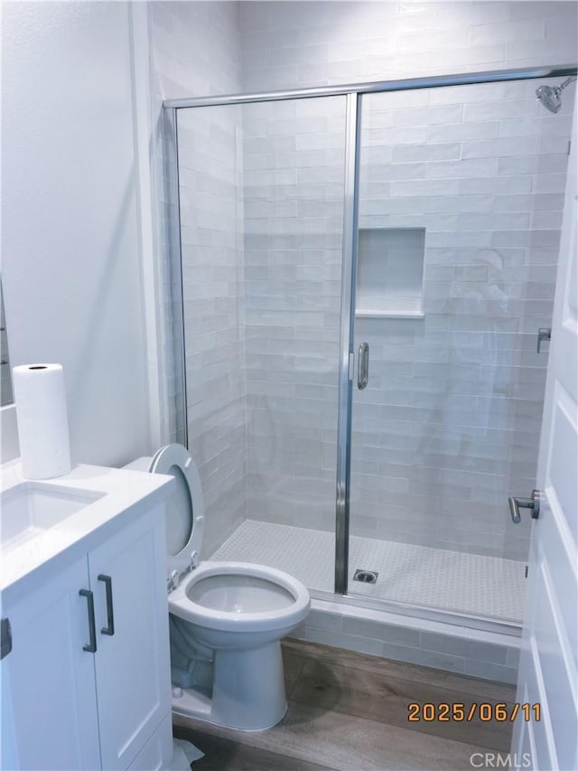 762 Jasper St, Mission Viejo, CA 92694 - bathroom featuring a shower stall and vanity