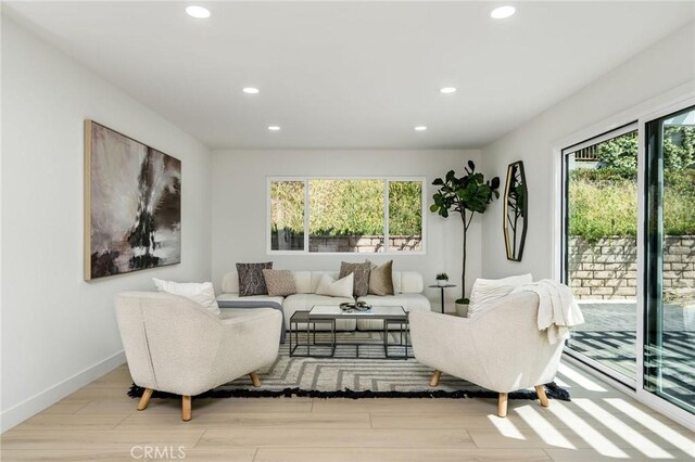 3195 Chadney Dr, Glendale, CA 91206 - photo 10