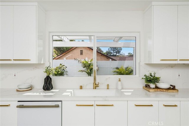 3195 Chadney Dr, Glendale, CA 91206 - photo 7