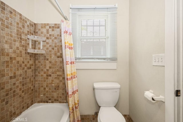 1085 N Arrowhead Ave, San Bernardino, CA 92410 - bathroom featuring toilet and shower / bath combination with curtain