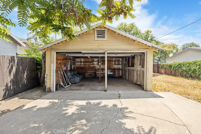 1085 N Arrowhead Ave, San Bernardino, CA 92410 - view of detached garage