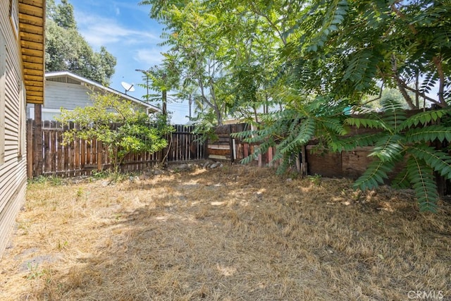 1085 N Arrowhead Ave, San Bernardino, CA 92410 - view of fenced backyard
