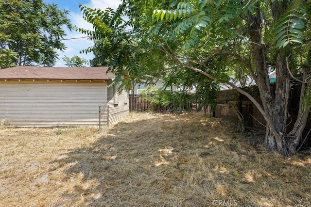 1085 N Arrowhead Ave, San Bernardino, CA 92410 - view of yard