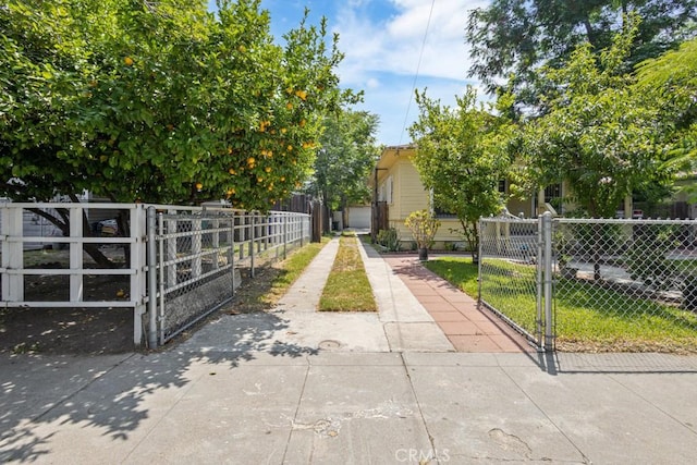 1085 N Arrowhead Ave, San Bernardino, CA 92410 - view of gate