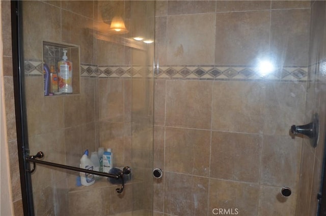 25592 Aragon Way, Yorba Linda, CA 92887 - bathroom featuring tiled shower