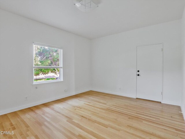 3914 Alta Vista Dr, La Canada Flintridge, CA 91011 - spare room featuring light wood finished floors and baseboards