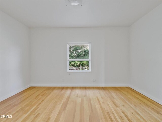 3914 Alta Vista Dr, La Canada Flintridge, CA 91011 - unfurnished room with wood finished floors and baseboards