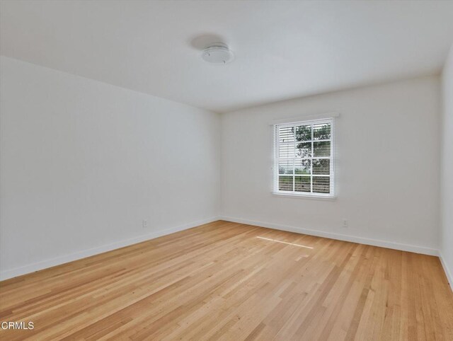 3914 Alta Vista Dr, La Canada Flintridge, CA 91011 - spare room featuring light wood finished floors and baseboards