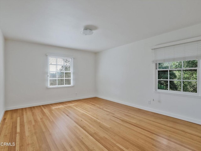 3914 Alta Vista Dr, La Canada Flintridge, CA 91011 - empty room featuring light wood-style floors and baseboards