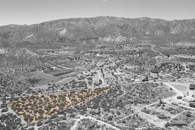 5062 Oil Well Rd, Phelan, CA 92371 - photo 7