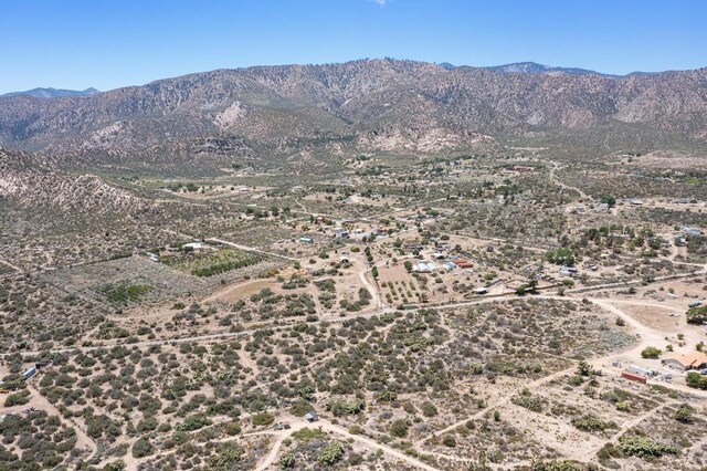 5062 Oil Well Rd, Phelan, CA 92371 - photo 8