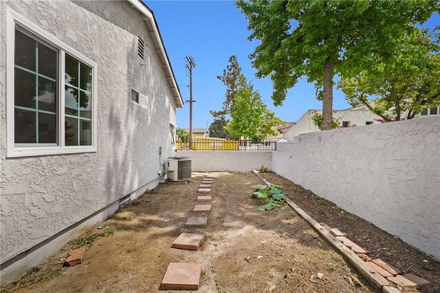339 E 8th St, Azusa, CA 91702 - view of fenced backyard