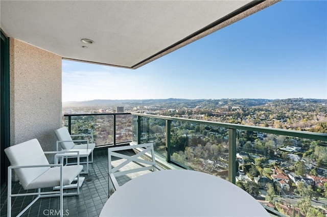 10490 Wilshire Blvd Unit 2704, Los Angeles, CA 90024 - view of balcony