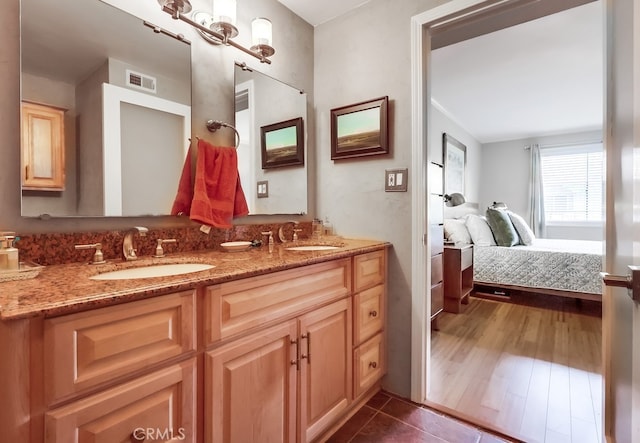 2015 E Broadway Unit 402, Long Beach, CA 90803 - ensuite bathroom with double vanity