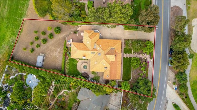 1525 Ramona Dr, Camarillo, CA 93010 - aerial view of property and surrounding area featuring property parcel outlined