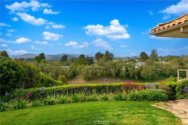 1525 Ramona Dr, Camarillo, CA 93010 - view of green lawn featuring a mountain view