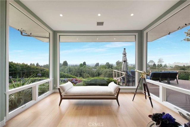 1525 Ramona Dr, Camarillo, CA 93010 - sunroom / solarium featuring wood finished floors and recessed lighting
