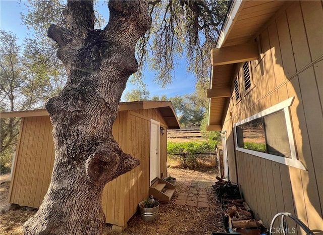 44293 Copper Creek Way, Coarsegold, CA 93614 - view of side of property featuring an outdoor structure
