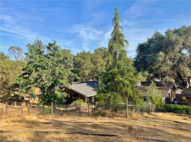 44293 Copper Creek Way, Coarsegold, CA 93614 - view of side of home