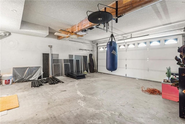 9921 Oceancrest Dr, Huntington Beach, CA 92646 - view of garage