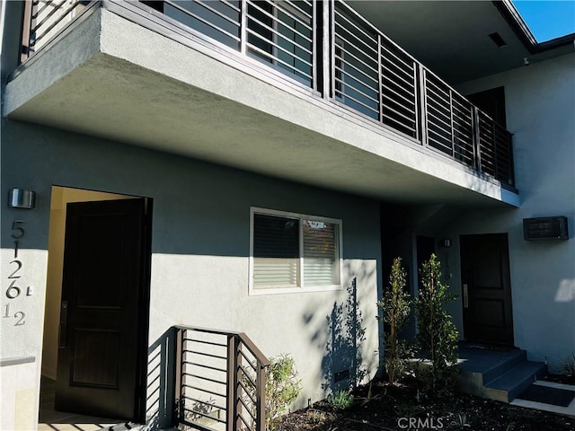 5126 Colfax Ave, Valley Village, CA 91601 - property entrance with stucco siding
