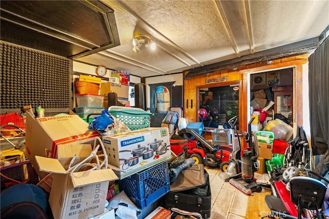 422 Zenon Way, Arroyo Grande, CA 93420 - storage room with a garage