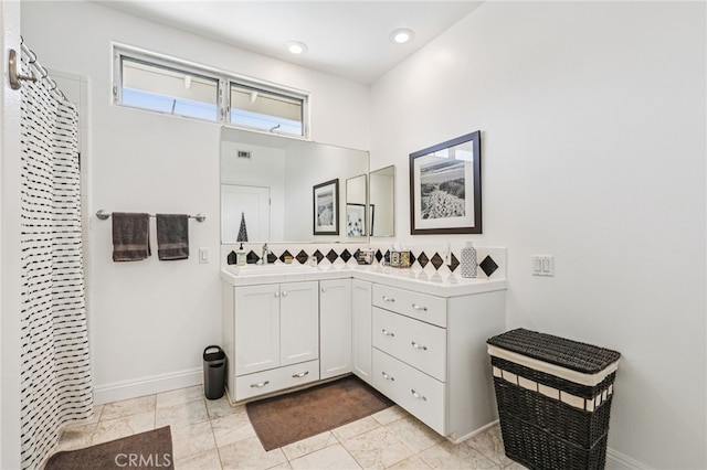 11272 Weatherby Rd, Los Alamitos, CA 90720 - full bathroom featuring vanity and a shower with shower curtain