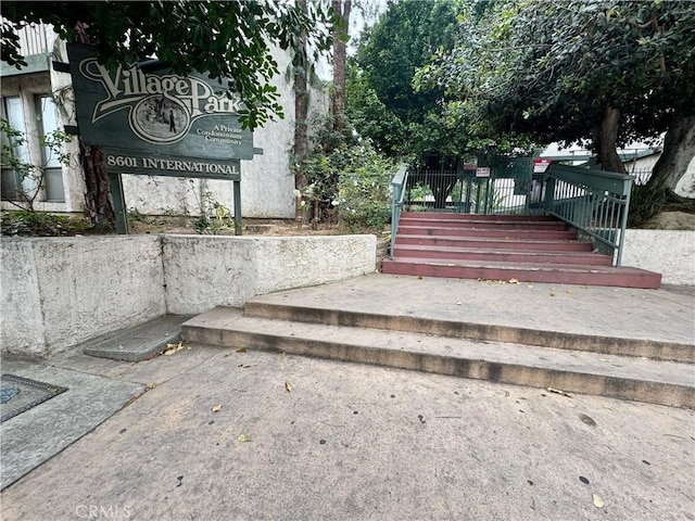 8601 International Ave Unit 271, Canoga Park, CA 91304 - exterior space