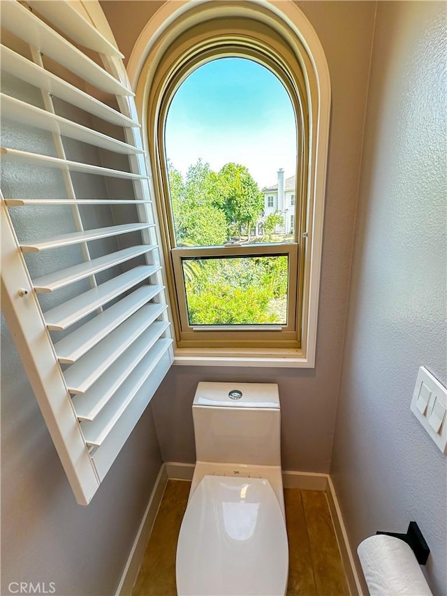 14207 Ashton Ln, Riverside, CA 92508 - bathroom with baseboards