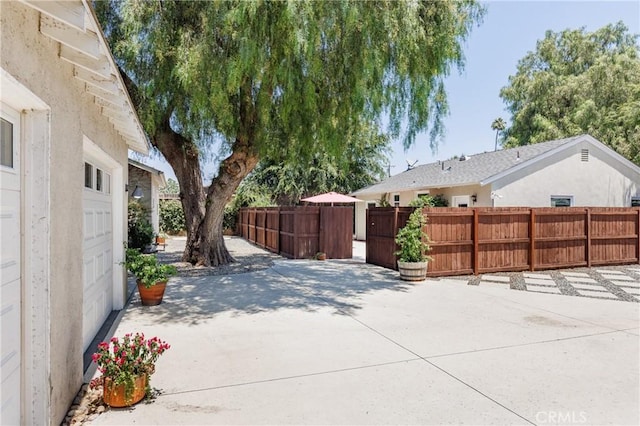 7441 Sylvia Ave, Reseda, CA 91335 - view of patio