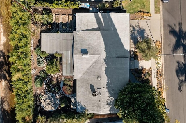 4835 Almidor Ave, Woodland Hills, CA 91364 - view from above of property