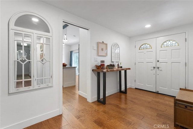 4835 Almidor Ave, Woodland Hills, CA 91364 - entryway with wood finished floors and recessed lighting