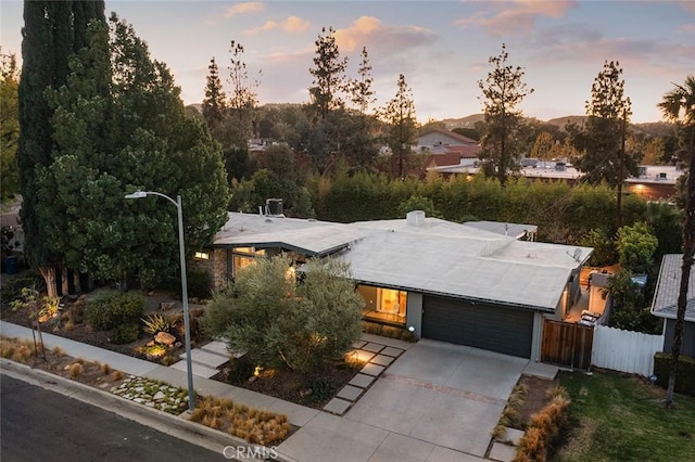 4835 Almidor Ave, Woodland Hills, CA 91364 - view of front of property with an attached garage and driveway