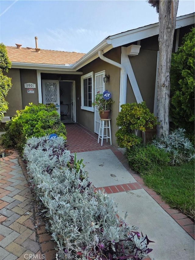 15901 Lassen St, North Hills, CA 91343 - entrance to property featuring stucco siding