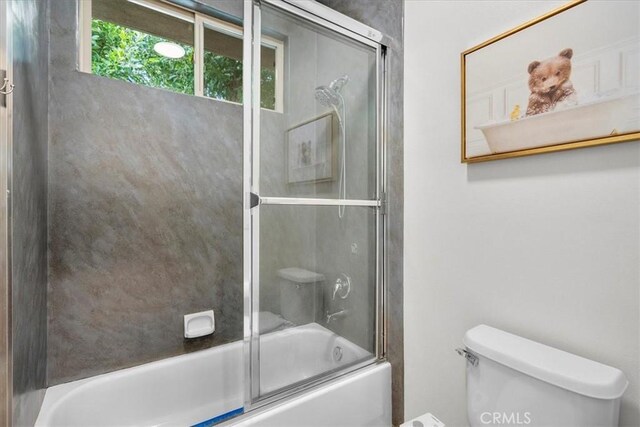 18330 Hanan Ct, Tarzana, CA 91356 - full bathroom featuring toilet and enclosed tub / shower combo