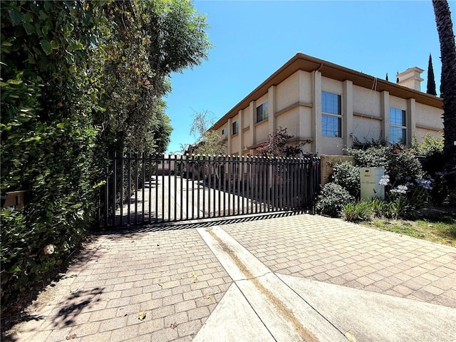 18330 Hanan Ct, Tarzana, CA 91356 - gate with a fenced front yard
