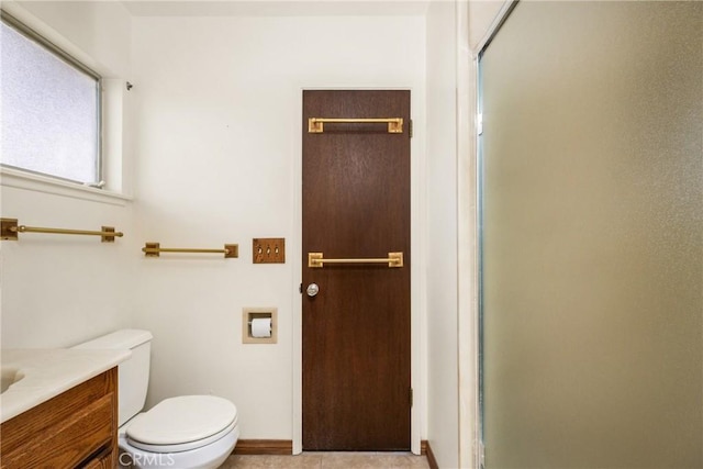 625 S Valley St, Anaheim, CA 92804 - full bath featuring vanity and a shower with door