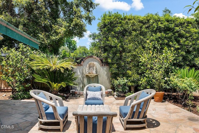 314 Arroyo Dr, South Pasadena, CA 91030 - view of patio