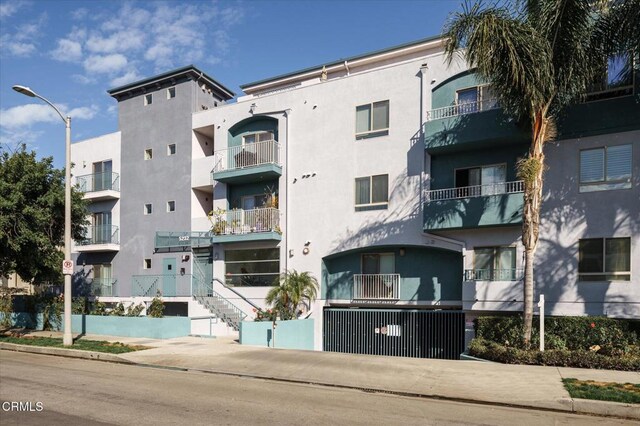 5232 Satsuma Ave Unit 106, North Hollywood, CA 91601 - view of apartment building / complex