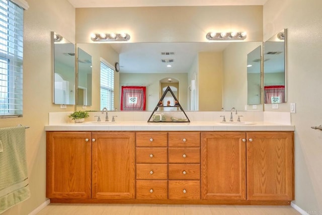 118 Double Eagle, Escondido, CA 92026 - bathroom with double vanity